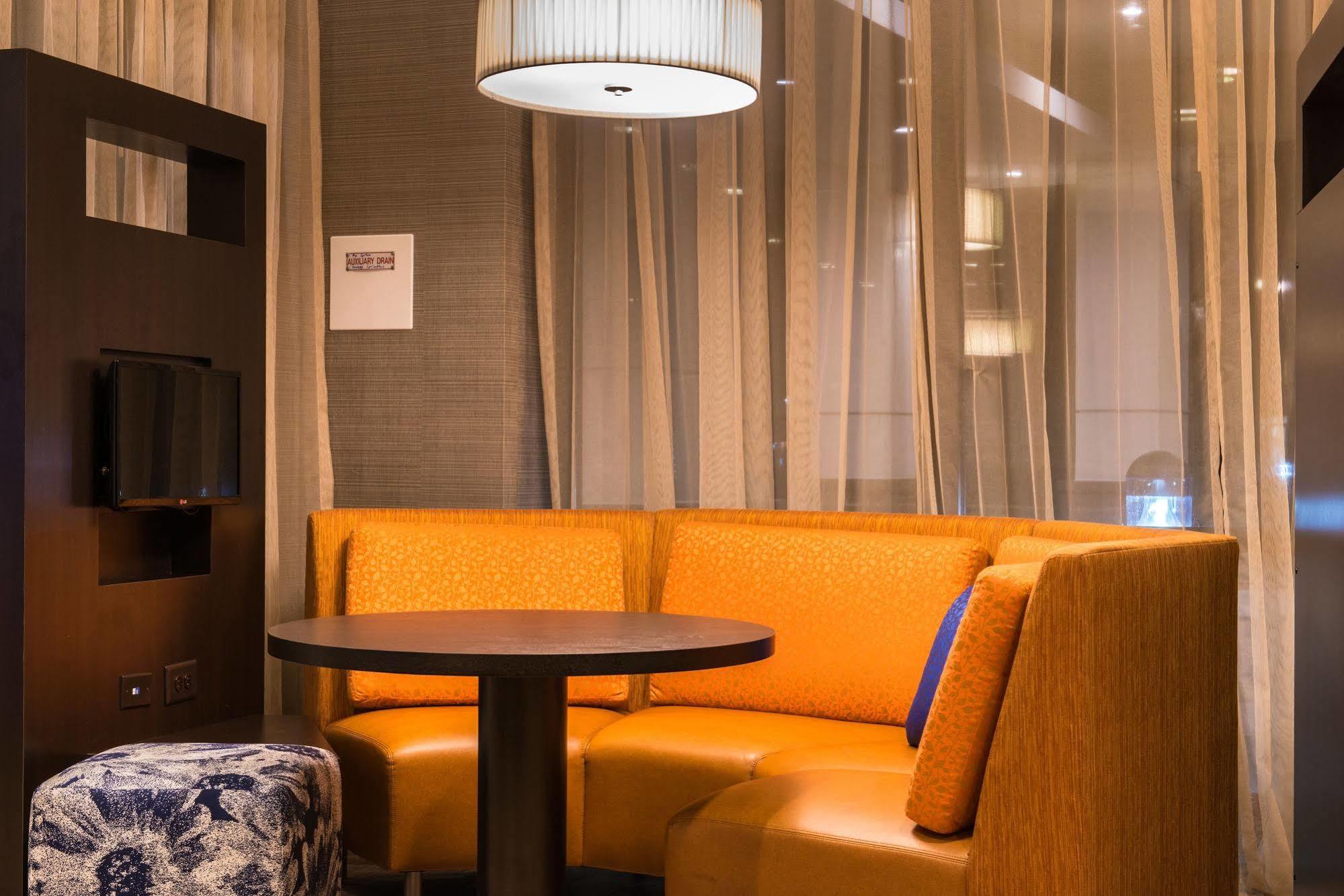 คอร์ตยาร์ด แจ็คสันวิลล์ Hotel แจ็กสันวิลล์ ภายนอก รูปภาพ